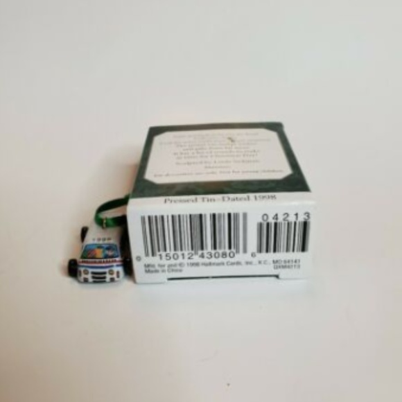 1998 Hallmark Miniature Ornament On the Road - Picture 3 of 3
